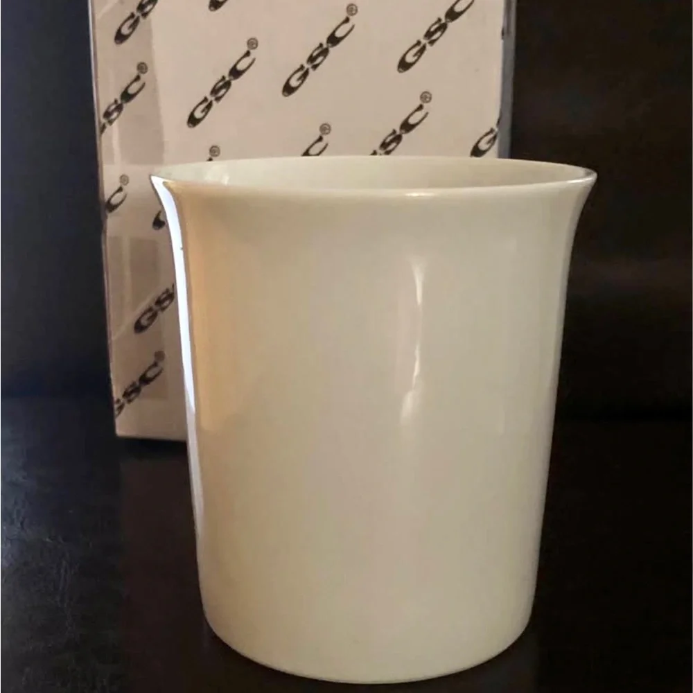 The Enesco Precious Moments Mug/Cup “Thank God for MOM” Porcelain/Ceramic 1984